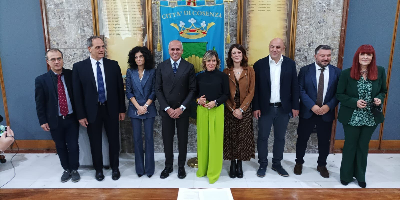 Cosenza, attesa conclusa. Ecco la nuova giunta Caruso – NOMI – FOTO  VIDEO