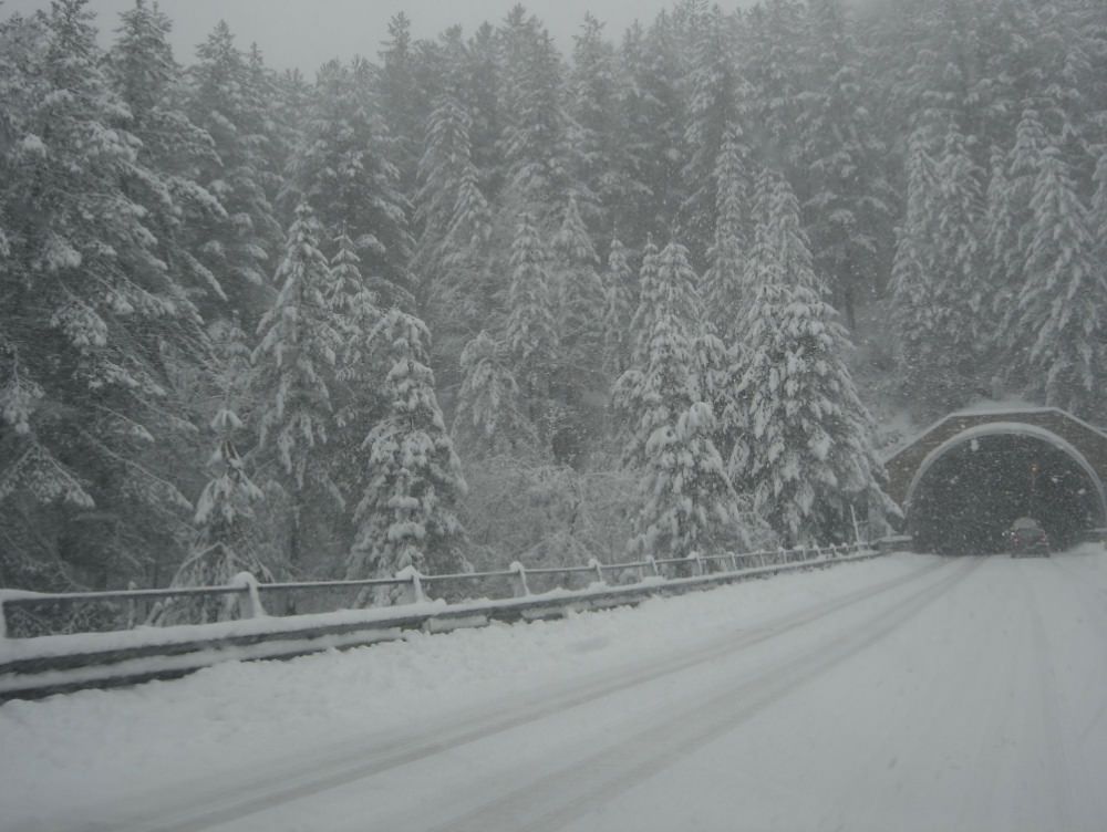 Neve, pioggia e gelo in tutta la regione
