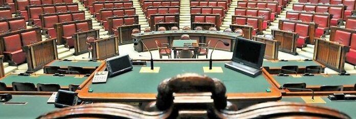 Autonomia, “diserzione” in massa in Forza Italia: assenti in aula la metà dei deputati