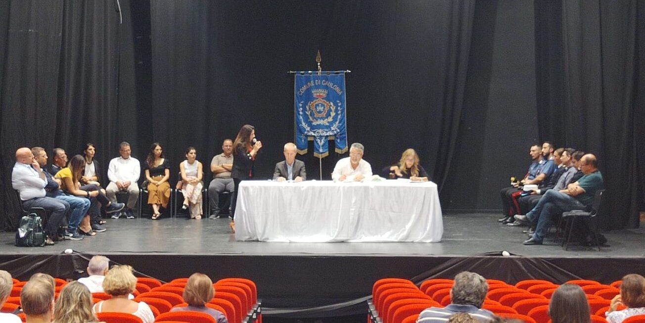 Caulonia, il Consiglio comunale a sostegno della comandante della polizia locale