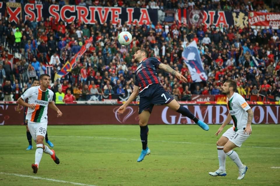 Il Cosenza sciupa. Al San Vito è 1 a 1 con il Venezia