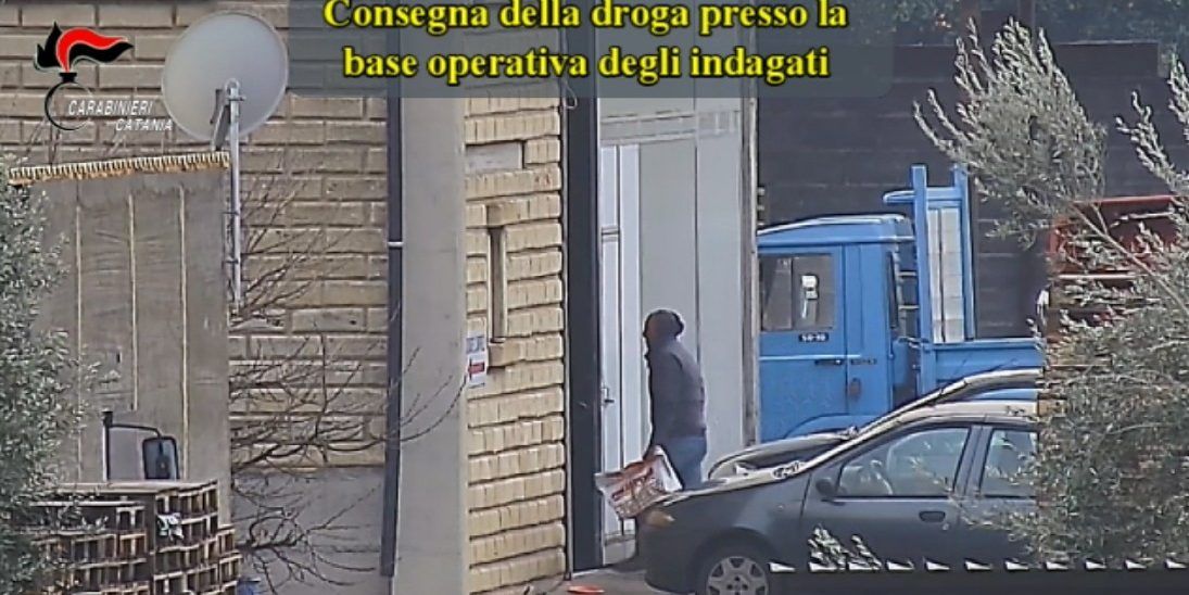 Traffico di droga tra la provincia di Catania e Rosarno: sei arresti. L’ombra della ‘ndrina Bellocco – NOMI – VIDEO