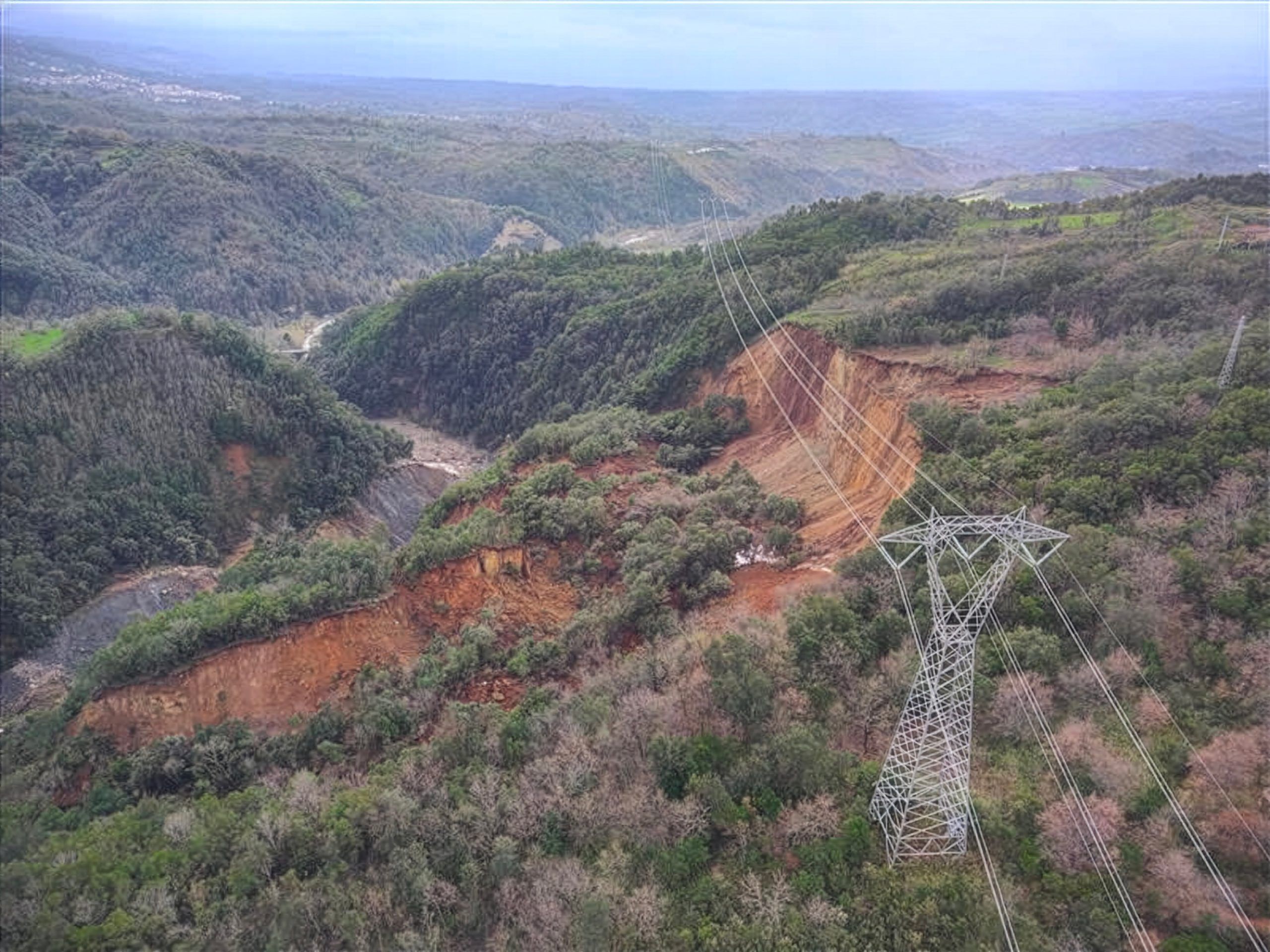 Terna, al via a Polia i cantieri per la realizzazione dei sostegni dell’elettrodotto Maida-Rizziconi
