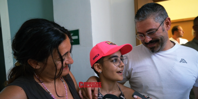 «Mi hanno salvato la vita», Francesca torna all’ospedale di Cosenza. La battaglia vinta contro l’encefalopatia autoimmune