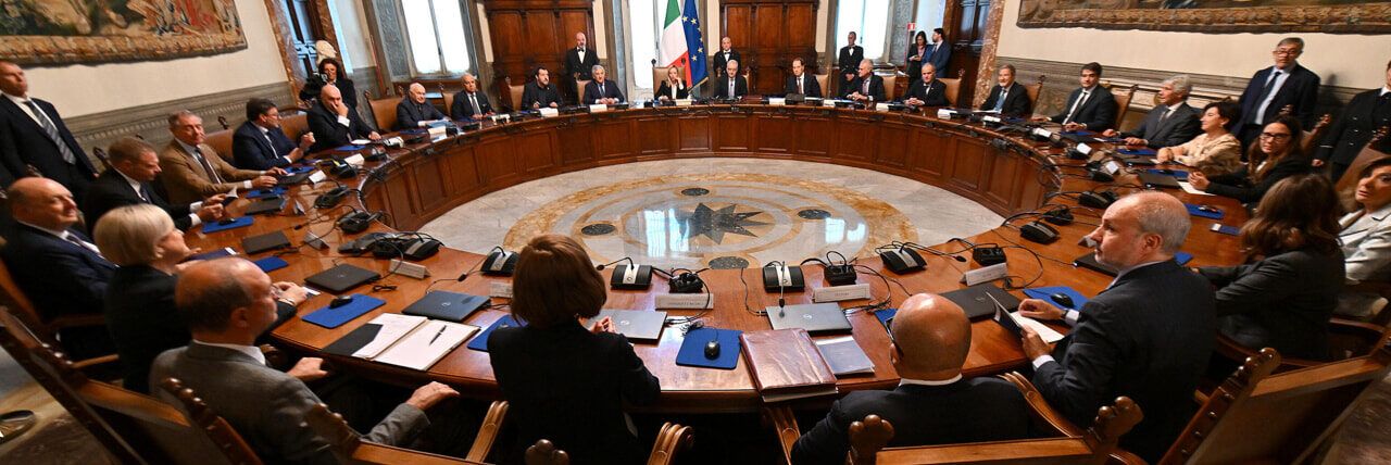 Oggi il Consiglio dei ministri su Dl Ucraina, Ddl incentivi alle imprese e vendite online