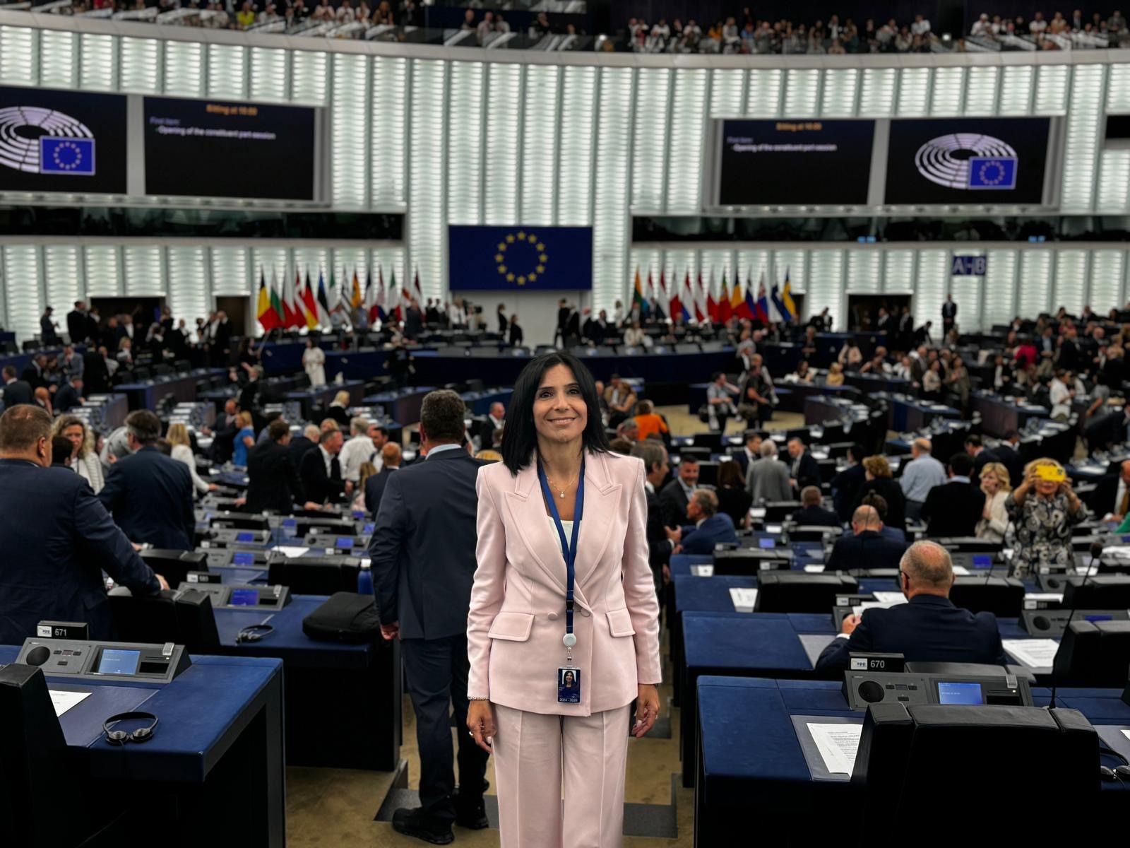 Europarlamento, l’esordio della Princi: «Un onore e un privilegio rappresentare la Calabria»