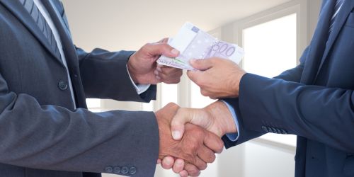 Affari d’oro per le ditte della ‘ndrangheta: l’oligopolio delle imprese nel “Sistema Vibo”