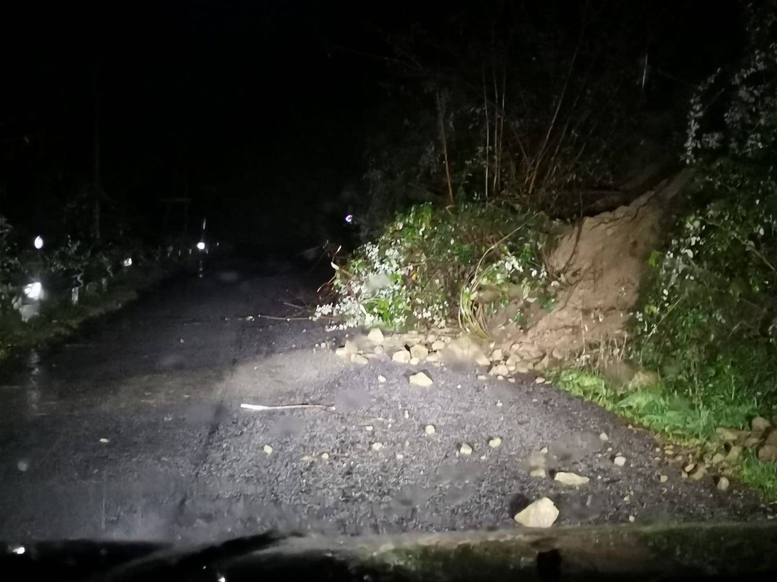 Maltempo e disagi alla circolazione nel Cosentino. «Uscire solo se necessario»
