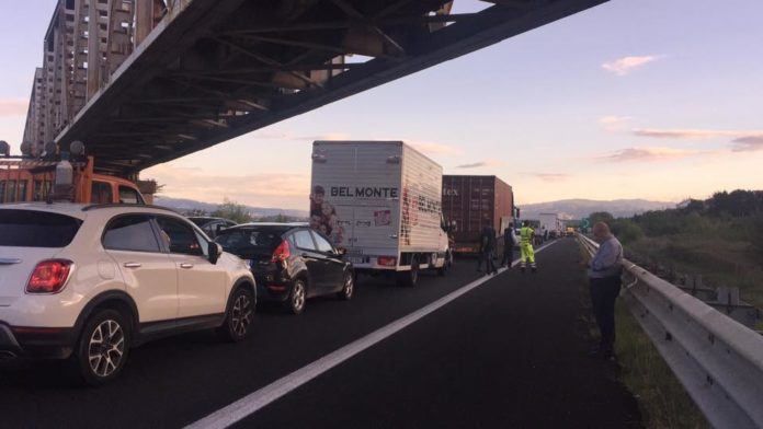 Incidente sull’A3 a Rende, un morto