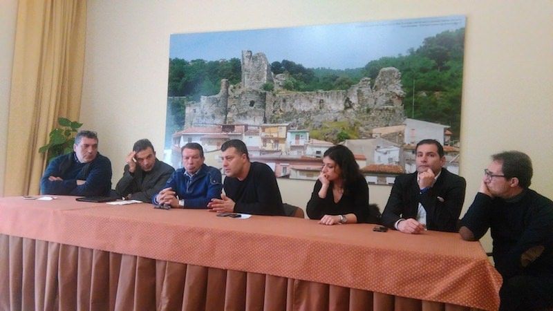 L'ultimatum della Sinistra a Oliverio: «O noi o Gentile»