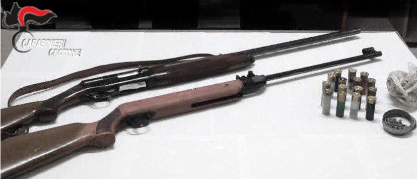 Detenzione illegale di armi, arrestato 45enne di Scandale