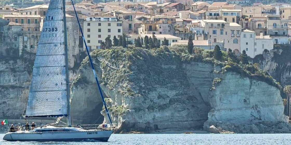 “Nel Mare, il Vento”, a Tropea il progetto di supporto alle pazienti oncologiche