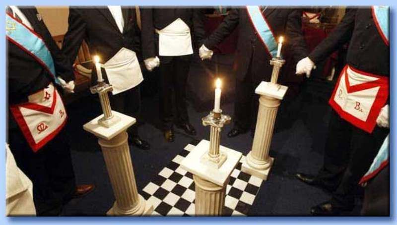 LA SANTA | Il patto di ferro tra 'ndrangheta e massoneria deviata