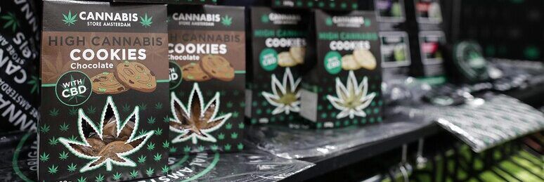 Stretta del governo sulla cannabis light, vietata vendita e coltivazione