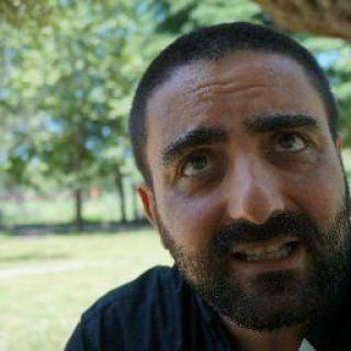 Il parroco non è omofobo. E Facebook lo espelle