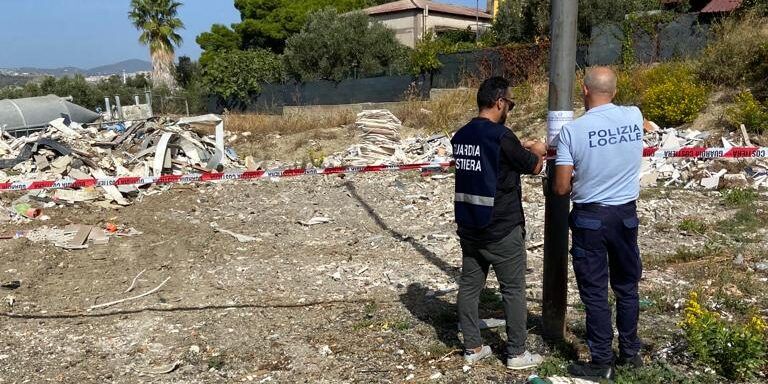 Reati ambientali a Catanzaro, sanzionati 50 nuclei abitativi per 150 mila euro