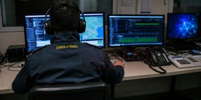’Ndrangheta, il file riservato della Finanza stampato e finito nelle mani di Rocco Anello. Il boss: «C’è un’indagine»