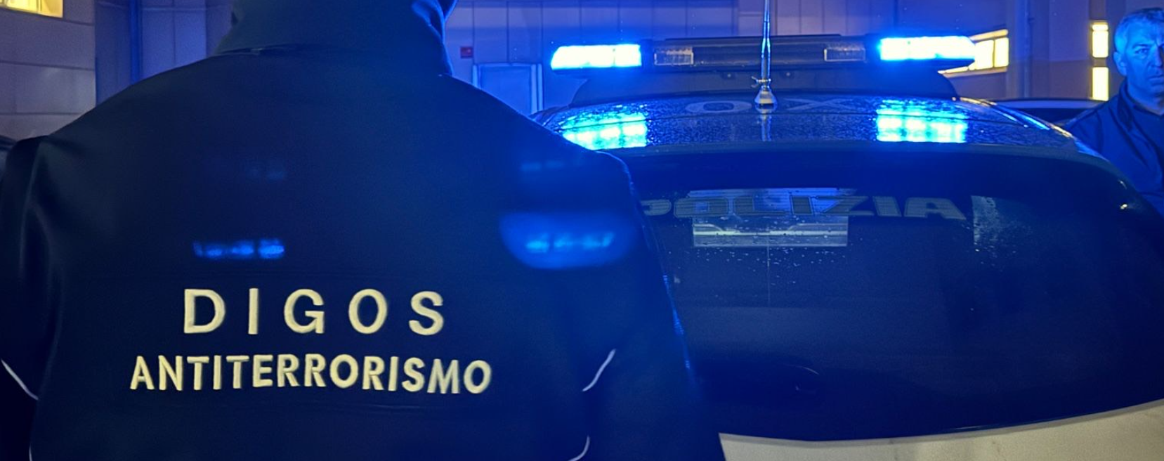 Propaganda per l’Isis e contenuti neonazisti, arrestato un 16enne