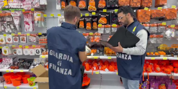 Halloween, sequestrati oltre 38mila articoli irregolari nel Reggino – VIDEO