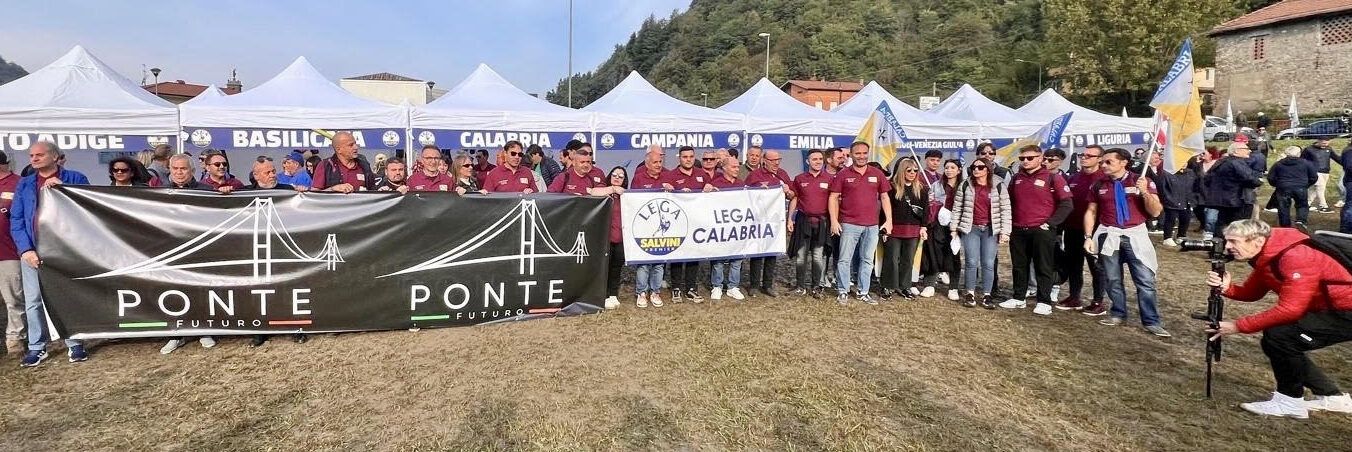 Il raduno della Lega sul pratone di Pontida. C’è anche la Calabria