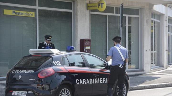 All’ufficio postale con false generalità, arrestate due persone