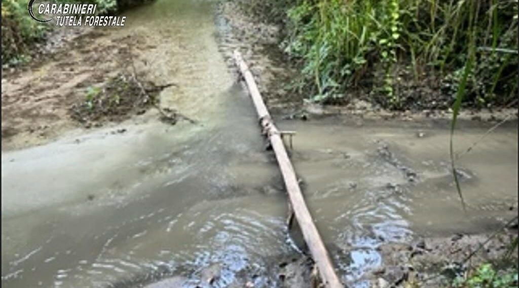 Sversamento di reflui, sequestrato lo scarico di una rete fognaria nel torrente Murria