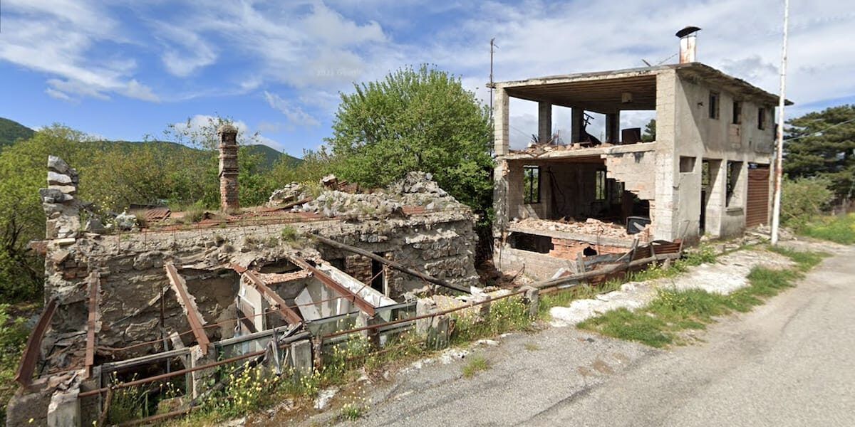 L’ecomostro di Rovale verrà demolito. C’è l’ok del Consiglio di Stato