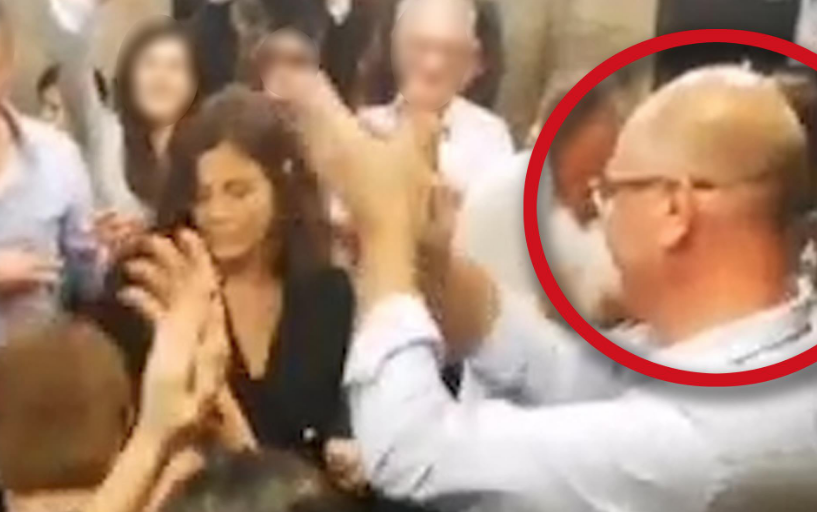 Festa della Santelli, l'affondo del M5S: «Inopportuna la presenza di un indagato»