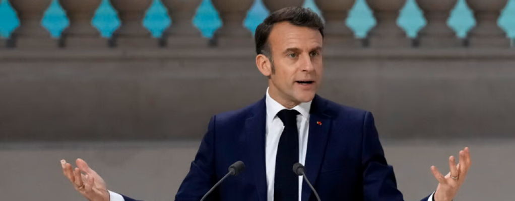 Caos in Francia, Macron: «Proviamo rabbia e vergogna»