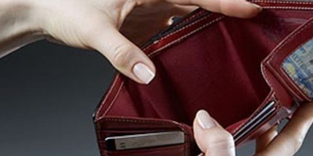 Carovita, Federconsumatori: «Aumenti oltre i 2.355 euro all’anno, una batosta per i calabresi»