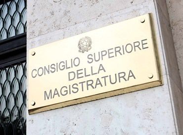 «Sospendere i concorsi per Pg di Catanzaro e procuratore di Castrovillari»