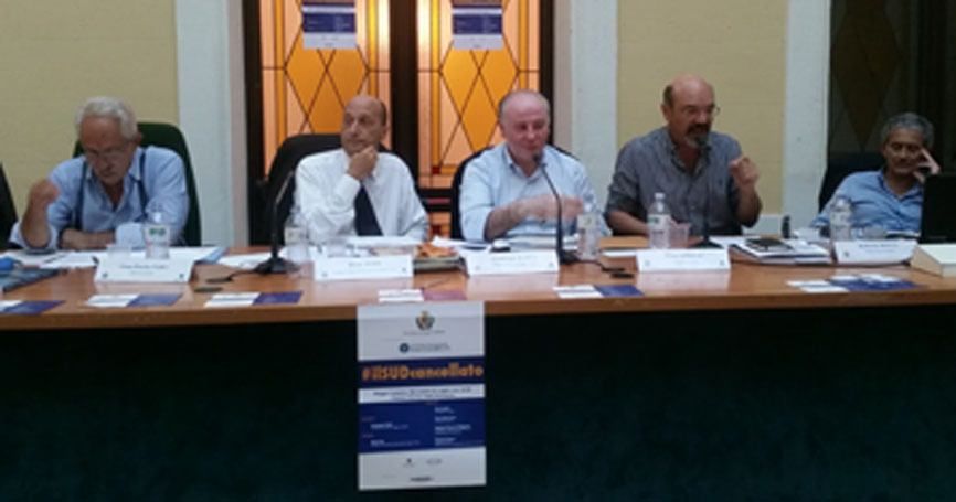 Centrodestra all'attacco: «Il sud cancellato è colpa del Pd»