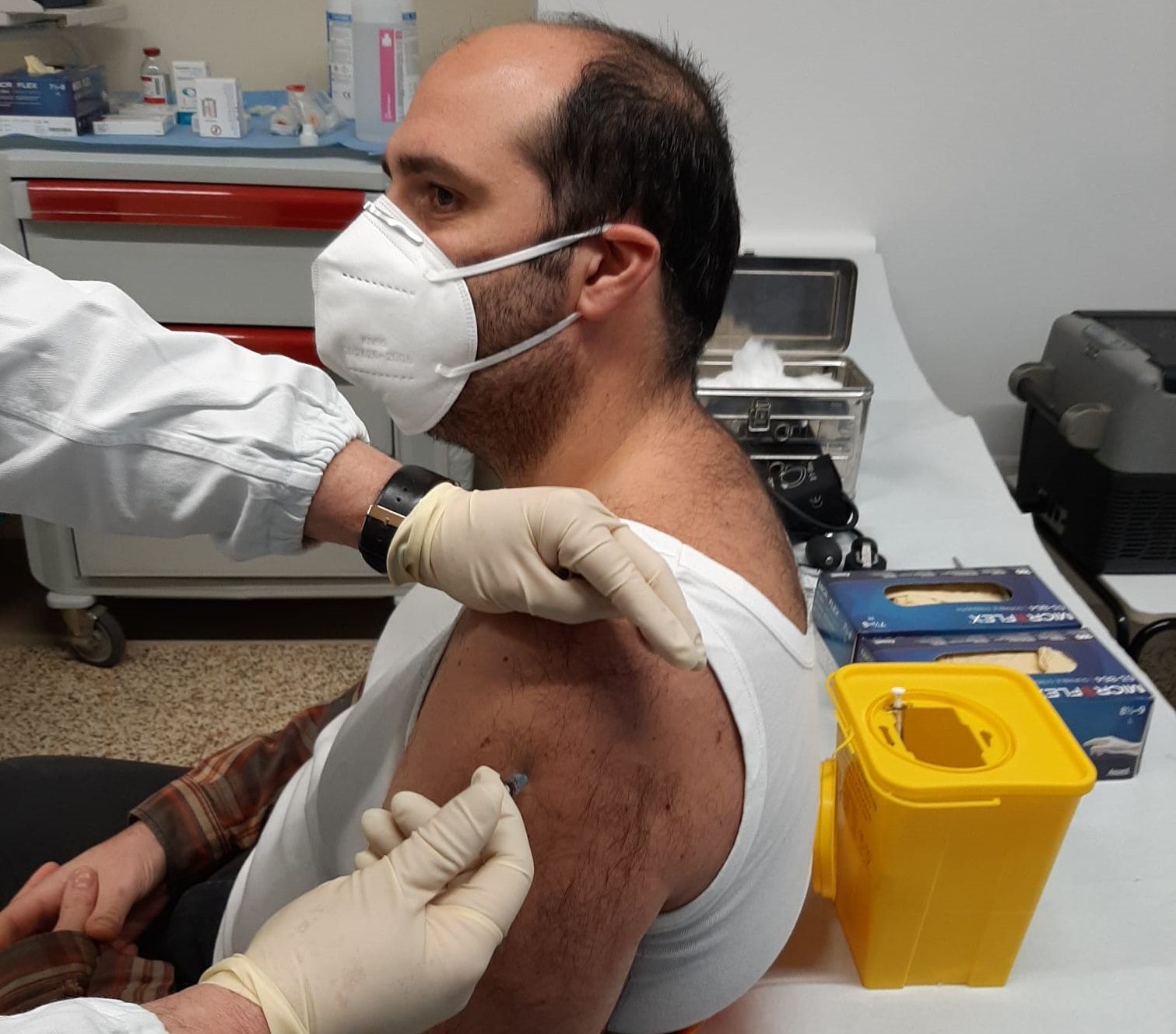 V-day anche per 7 operatori dello spoke di Corigliano Rossano