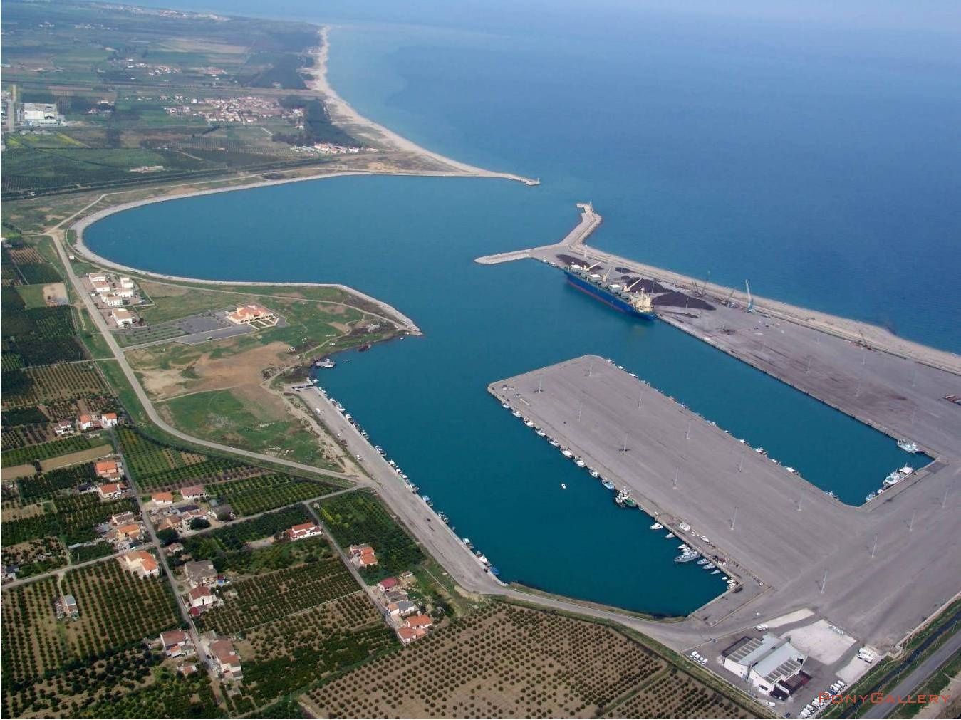 La Regione Calabria promuove un incontro sull’insediamento Baker Hughes a Corigliano-Rossano