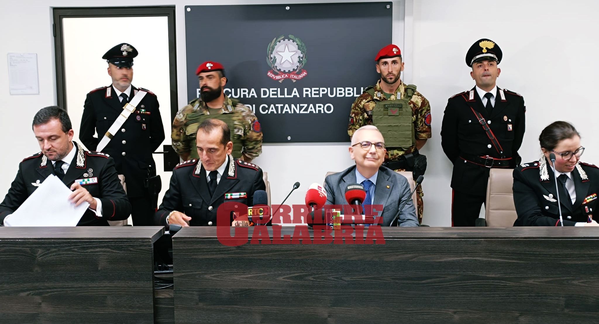 ‘Ndrangheta a Cutro e la presunta talpa in procura a Catanzaro, chiusa l’inchiesta “Sahel” – NOMI