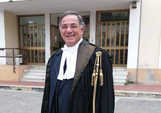 Tablet per 840 studenti della "Magna Graecia", ecco il bando