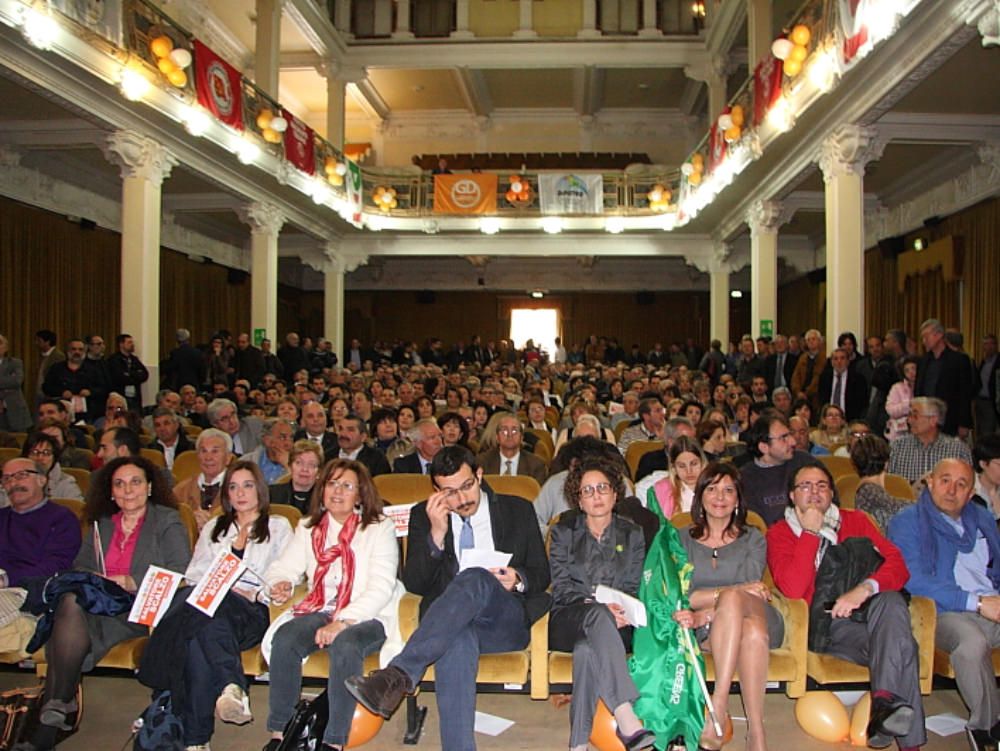 Scalzo illustra la sua “rivoluzione arancione”