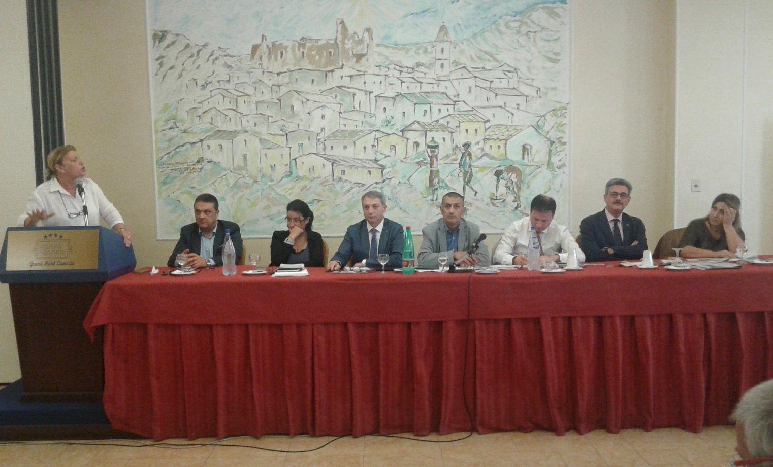 I sindacati: «Con Oliverio Regione ferma da due anni»