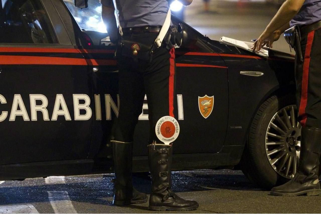 Spara a un giovane dopo la lite, fermati l'aggressore e il complice a Joppolo