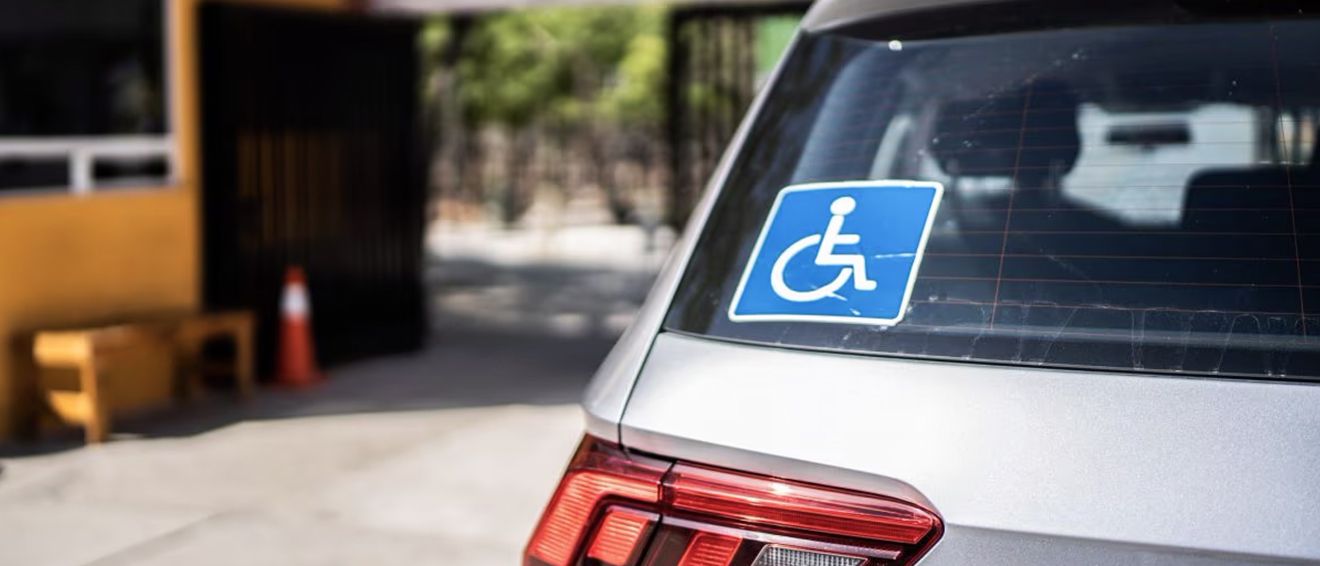 Cosenza, fermo amministrativo sull’auto di un disabile al 100%. «Negato il diritto alla salute e alla mobilità»