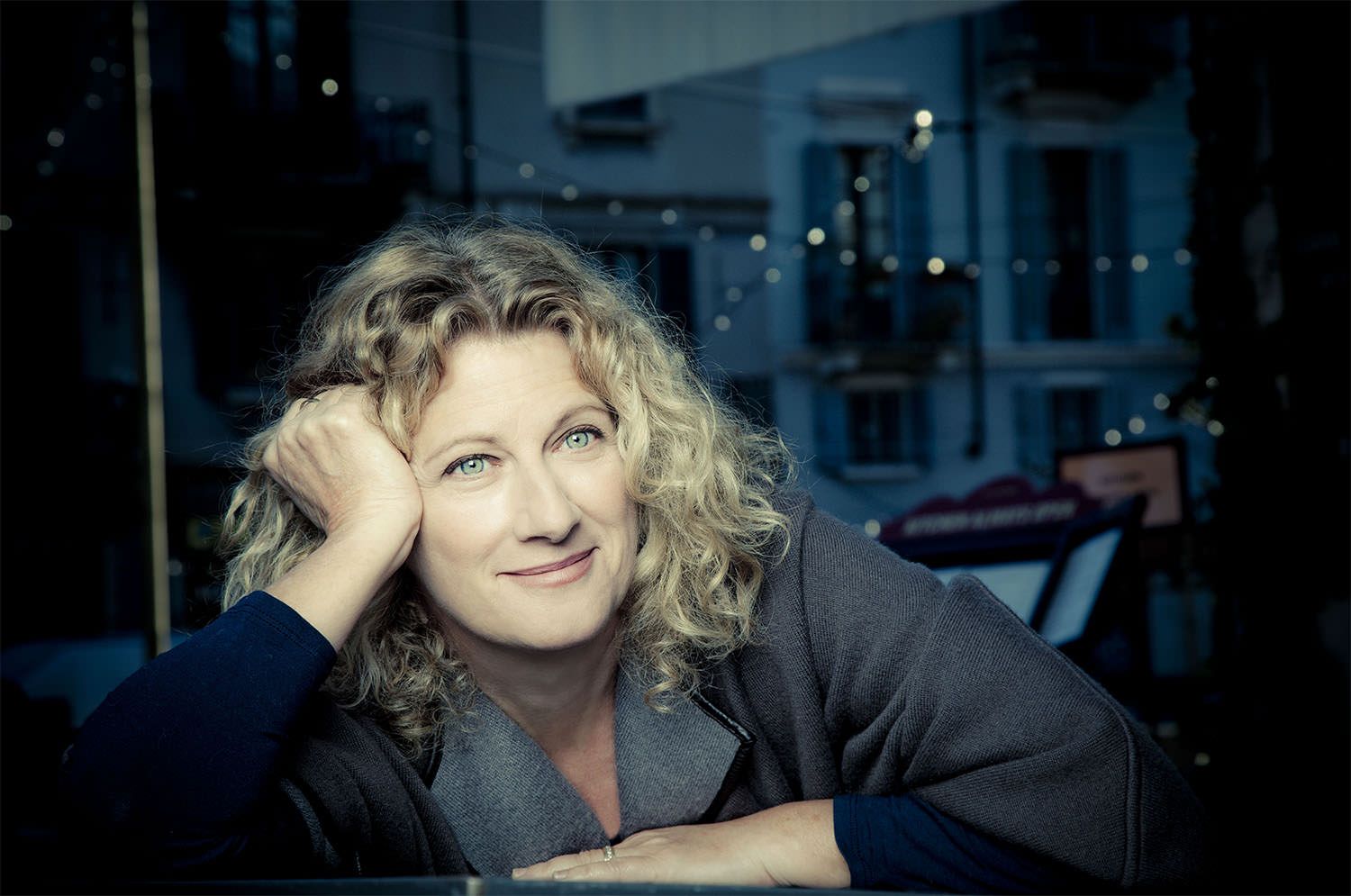 Angela Finocchiaro a Cittanova con "Ho perso il filo"