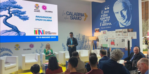 salone del libro 2025 torino calabria