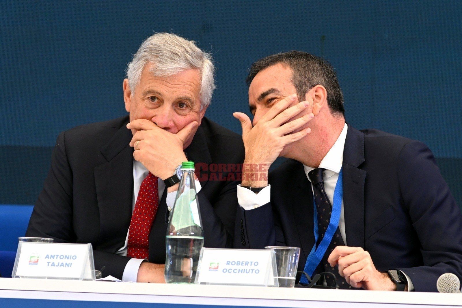 Il “mantra” dell’unità e i messaggi (distensivi) tra Tajani e Occhiuto. Il “film” del congresso di Forza Italia