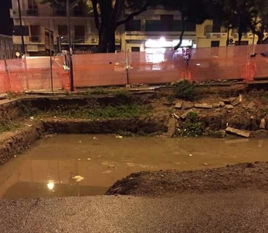 Reggio Waterworld: piove in ospedale e sugli scavi archeologici