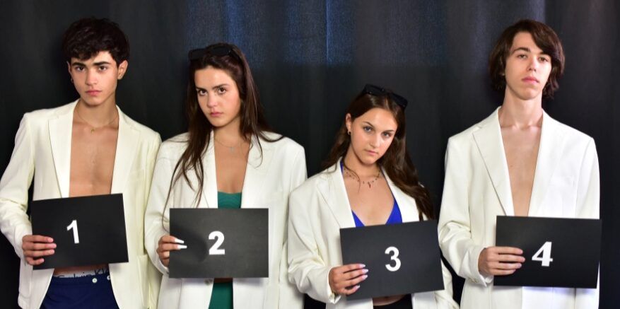 Il cabaret degli 4U Performer infiamma l’estate