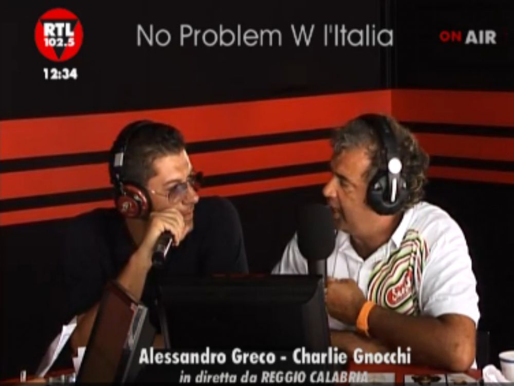 Rayban e infradito, ecco Peppe dj «il sindaco» su Rtl