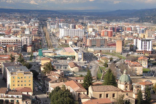 Il Centro urbanistico di Cosenza a Oliverio: puntare sull'edilizia sociale
