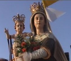 COSTA PULITA | La processione la organizzava il boss