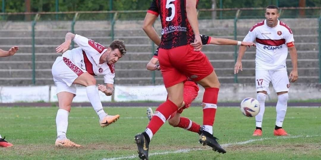 La Vibonese vince e vede la vetta, Lfa Reggio corsara a Castrovillari