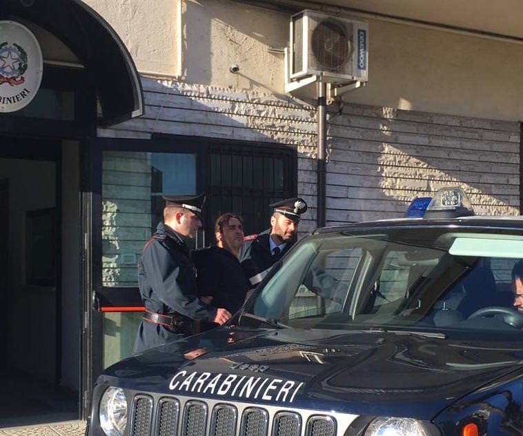 Corigliano, le minacce dei “padroni” delle case popolari: «Ti ammazzo»